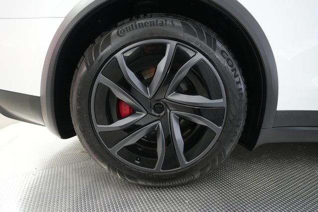 2026 Tesla Model X — photo 17 of 26