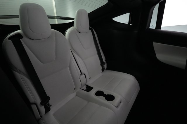 2026 Tesla Model X — photo 21 of 26
