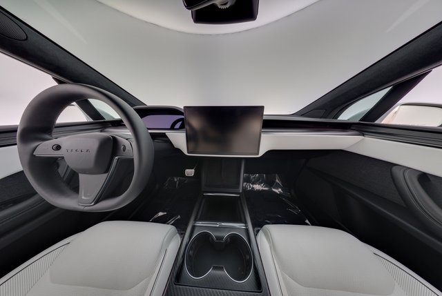 2026 Tesla Model X — photo 23 of 26