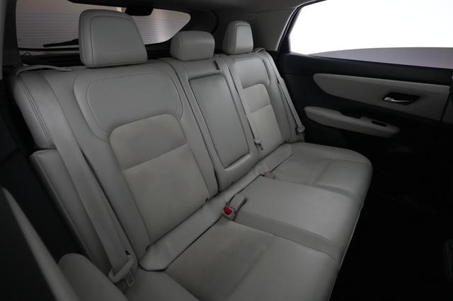 2023 Nissan Ariya — photo 4 of 25
