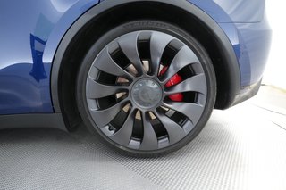 2021 Tesla Model Y — photo 7 of 26