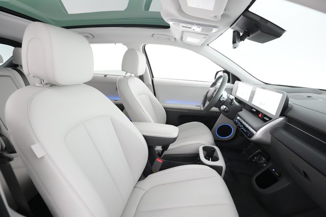 2023 Hyundai IONIQ 5 — photo 19 of 34