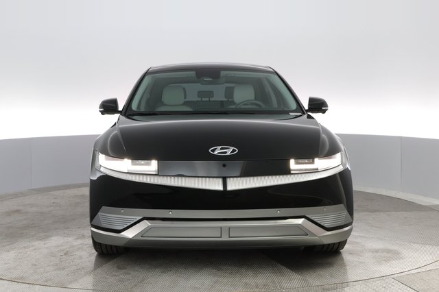 2023 Hyundai IONIQ 5 — photo 6 of 34