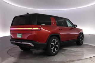 2023 Rivian R1S — photo 2 of 27