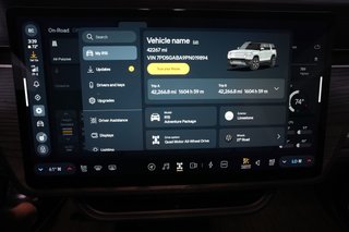 2023 Rivian R1S — photo 5 of 28