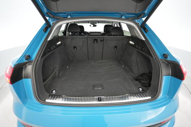 2019 Audi e-tron — photo 6 of 24