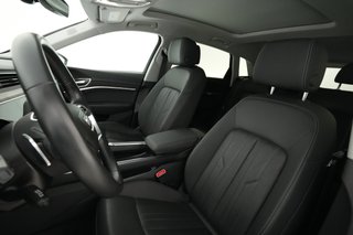 2019 Audi e-tron — photo 3 of 27