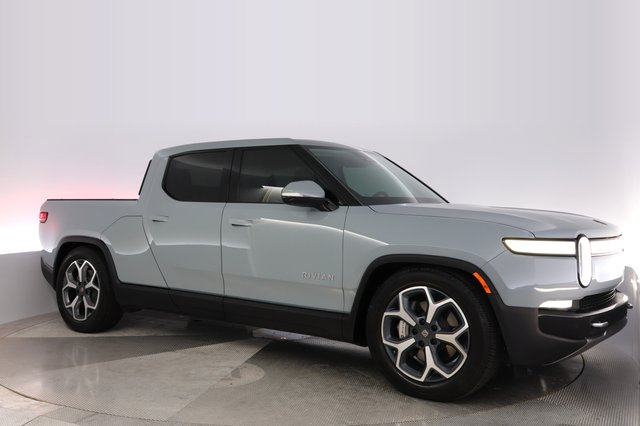 2023 Rivian R1T — photo 11 of 22