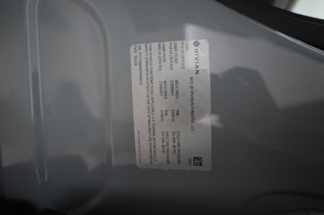 2023 Rivian R1T — photo 22 of 22