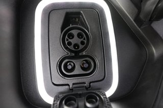 2023 Rivian R1T — photo 8 of 25