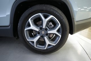 2023 Rivian R1T — photo 7 of 25