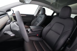 2023 Tesla Model Y — photo 3 of 26