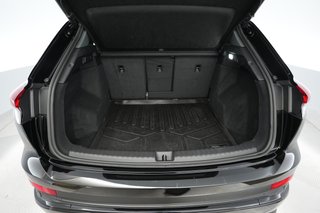 2023 Audi Q4 e-tron — photo 6 of 23