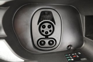 2023 Audi Q4 e-tron — photo 8 of 24