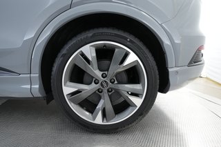 2024 Audi Q4 e-tron — photo 7 of 23
