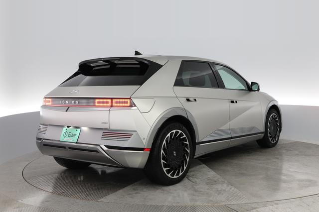 2023 Hyundai IONIQ 5 — photo 2 of 27