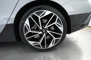 2025 Hyundai IONIQ 6 — photo 7 of 26