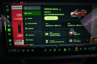 2025 Rivian R1S — photo 5 of 26