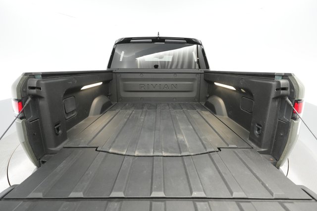 2022 Rivian R1T — photo 22 of 25