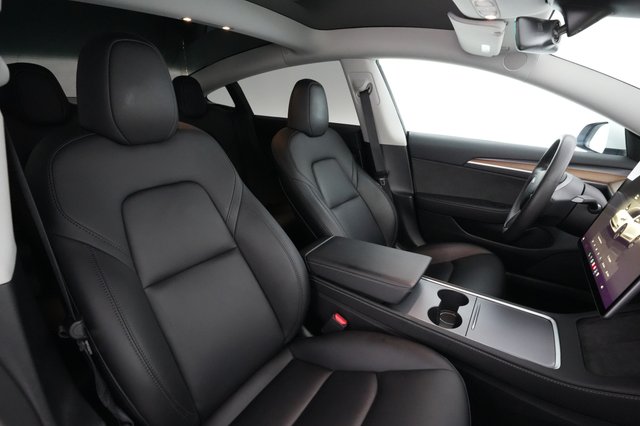 2023 Tesla Model 3 — photo 18 of 27