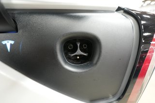 2023 Tesla Model 3 — photo 8 of 27