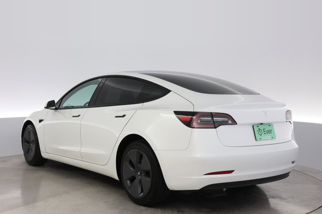 2023 Tesla Model 3 — photo 13 of 27