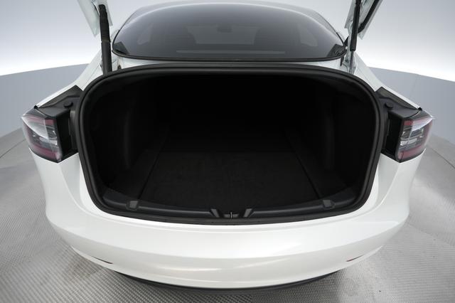 2023 Tesla Model 3 — photo 6 of 27