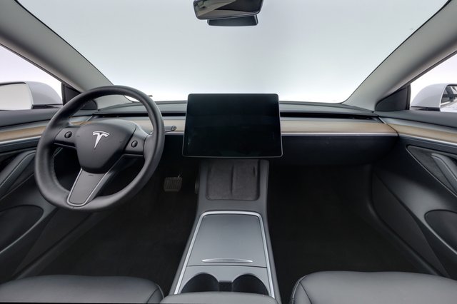 2023 Tesla Model 3 — photo 21 of 27