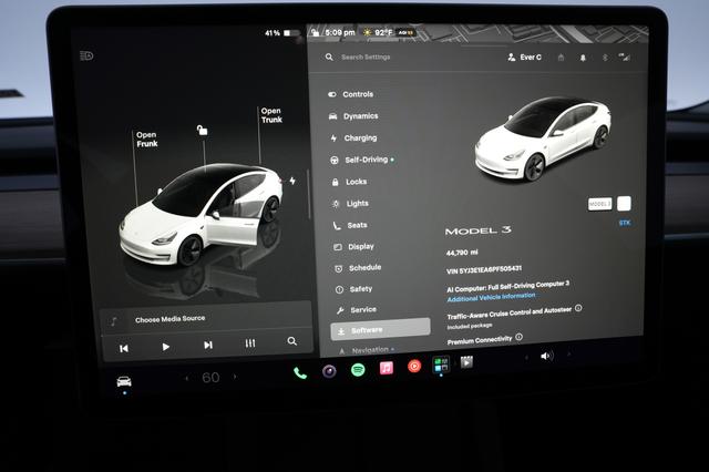 2023 Tesla Model 3 — photo 5 of 27