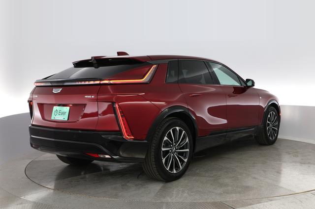 2024 Cadillac LYRIQ — photo 2 of 27