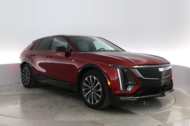 2024 Cadillac LYRIQ — photo 14 of 27