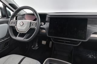 2022 Rivian R1T — photo 3 of 31