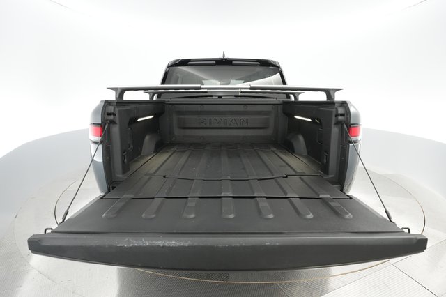 2022 Rivian R1T — photo 23 of 31