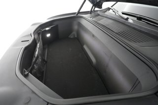 2022 Rivian R1T — photo 24 of 31