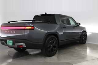2022 Rivian R1T — photo 2 of 31
