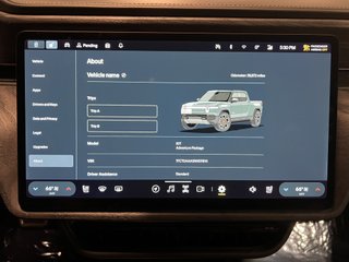 2022 Rivian R1T — photo 5 of 31
