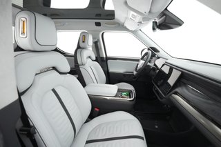 2022 Rivian R1T — photo 21 of 31