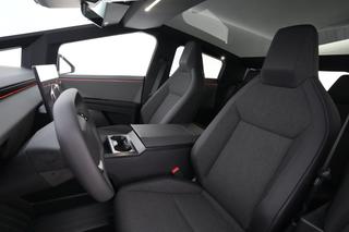 2026 Tesla Cybertruck — photo 3 of 18