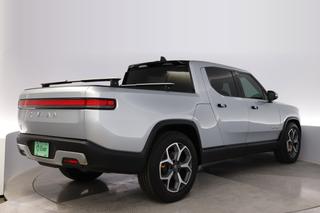 2022 Rivian R1T — photo 2 of 27