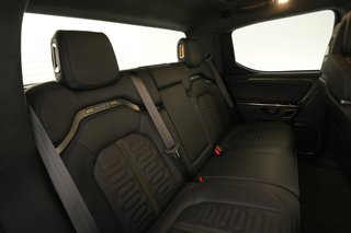 2022 Rivian R1T — photo 4 of 27