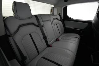 2022 Rivian R1T — photo 4 of 23