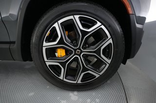 2022 Rivian R1T — photo 16 of 23