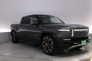 2022 Rivian R1T — photo 10 of 23