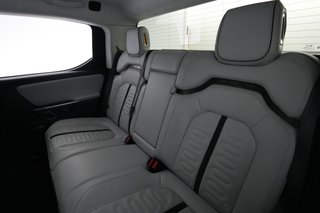 2022 Rivian R1T — photo 19 of 23