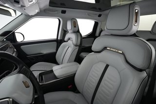 2022 Rivian R1T — photo 3 of 23