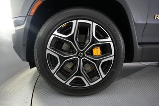 2022 Rivian R1T — photo 15 of 23