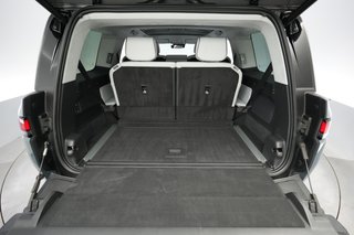 2025 Rivian R1S — photo 6 of 27
