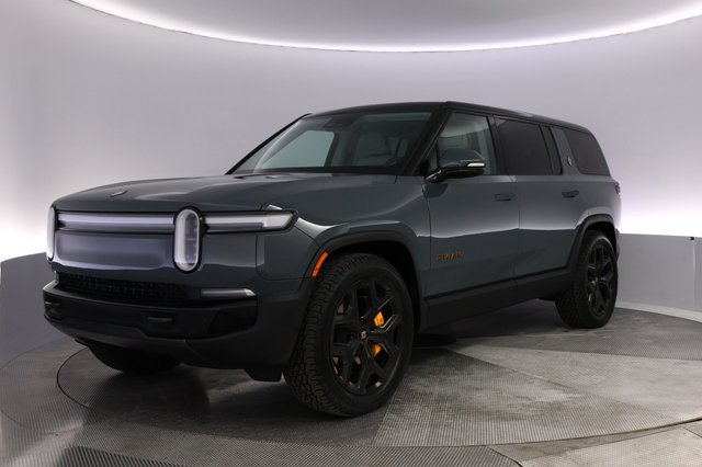 2025 Rivian R1S — VIN 7PDSGCBP8SN059134