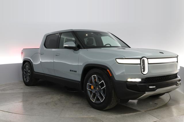 2022 Rivian R1T — photo 7 of 29