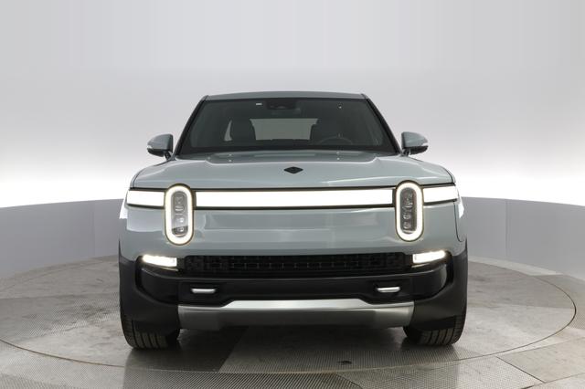 2022 Rivian R1T — photo 6 of 29